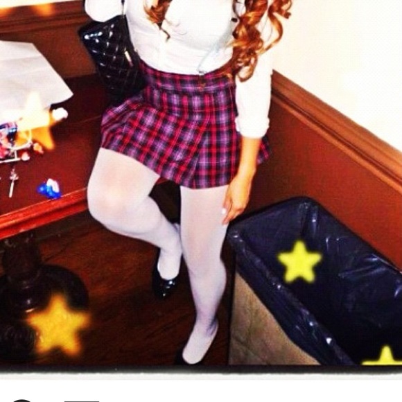 SOLD‼️ Plaid pleated skirt sz 4 - Picture 6 of 7